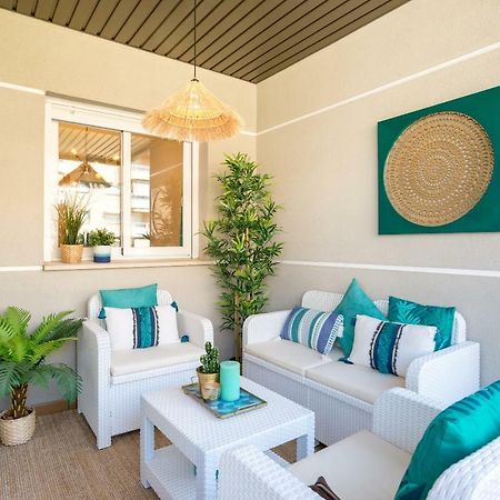 Charming Apartment On The Beach - Pool And Parking 말라가 외부 사진
