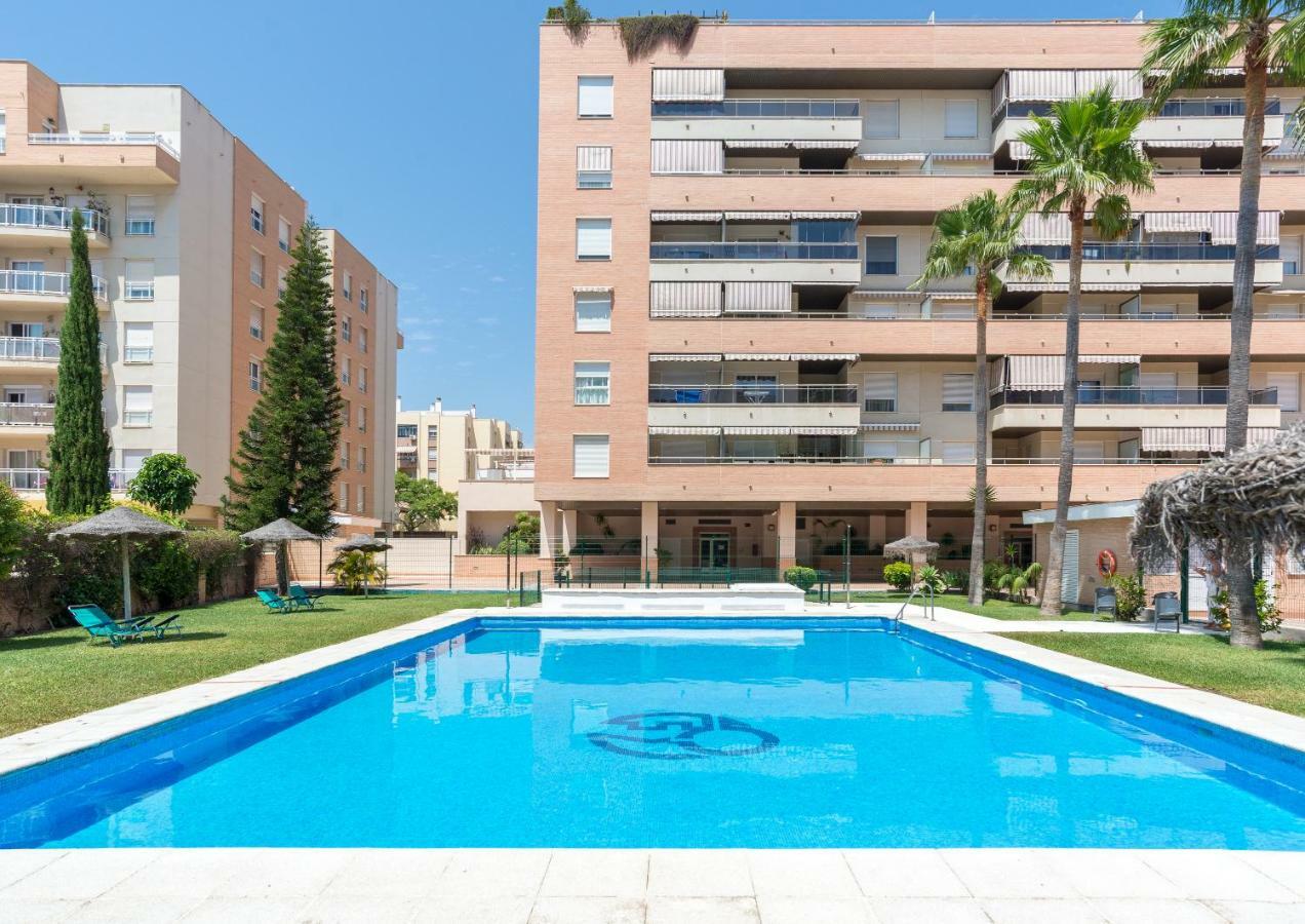 Charming Apartment On The Beach - Pool And Parking 말라가 외부 사진